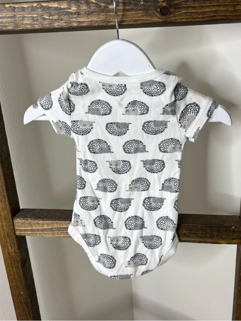 Cloud Island White Hedgehog Print Baby One-Piece Size 0-3M